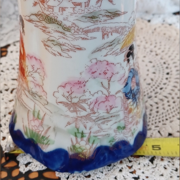 VINTAGE HAND-PAINTED PORCELAIN JAPANESE GEISHA GIRLS BLUE TEAPOT/PITCHER NO LID - Picture 14 of 14